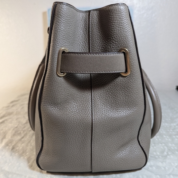 Coach Swagger - Picture 13 of 16